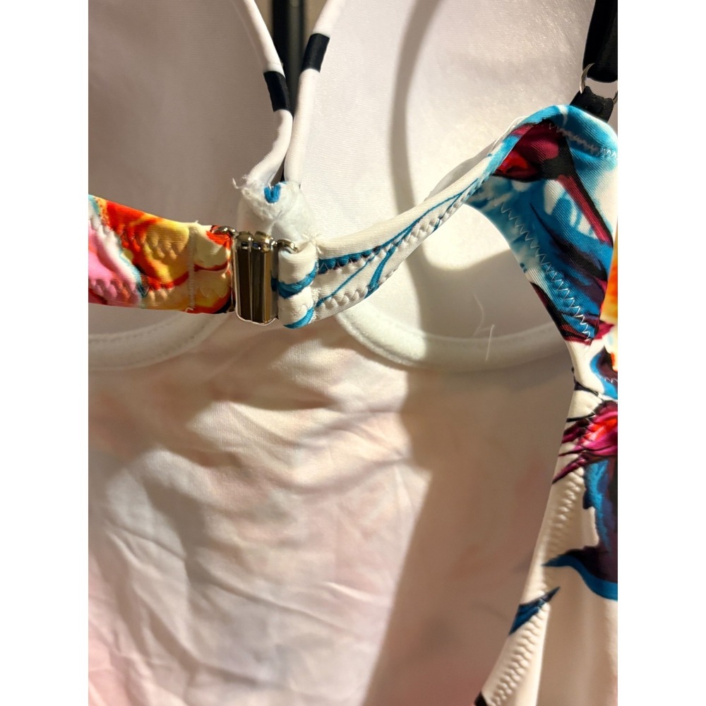 Cupshe White Floral One Piece Swimsuit, Adj Straps, Built in Bra Sz L - Picture 2 of 4